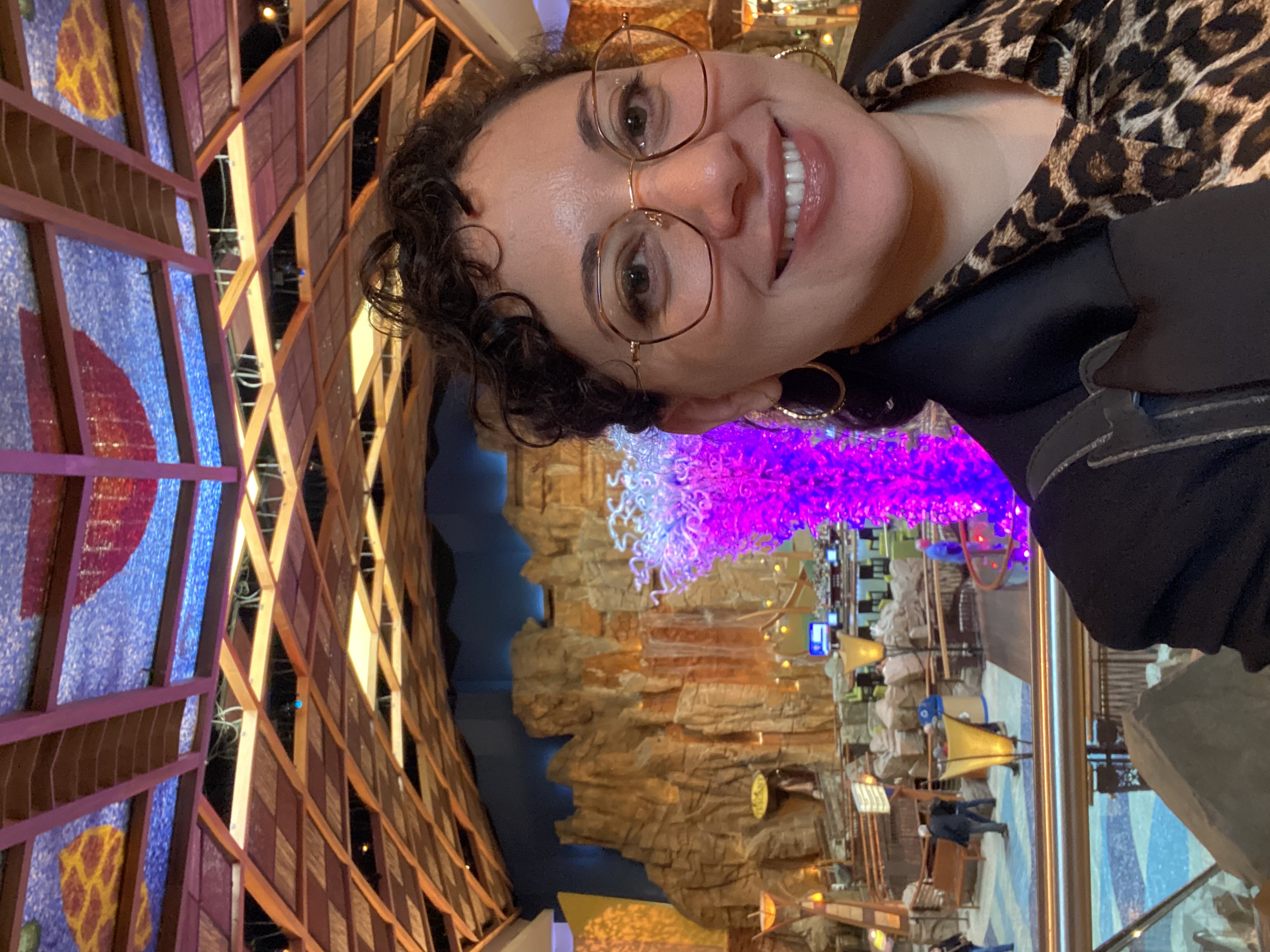 Julianne Selfie at Mohegan Sun