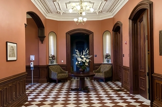 Betts lobby