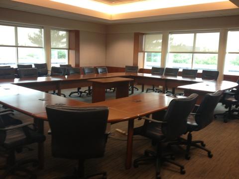Boardroom style meeting rooms